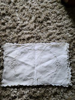 Beautiful vintage place mats