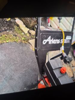 Huge arien snow blower