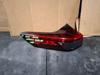 2021-2022-2023-2024 NISSAN ROGUE LEFT TAIL LIGHT OEM USED #11631