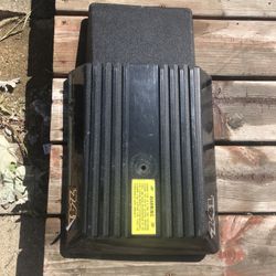 MERCRUISER engine top air Intake cover.