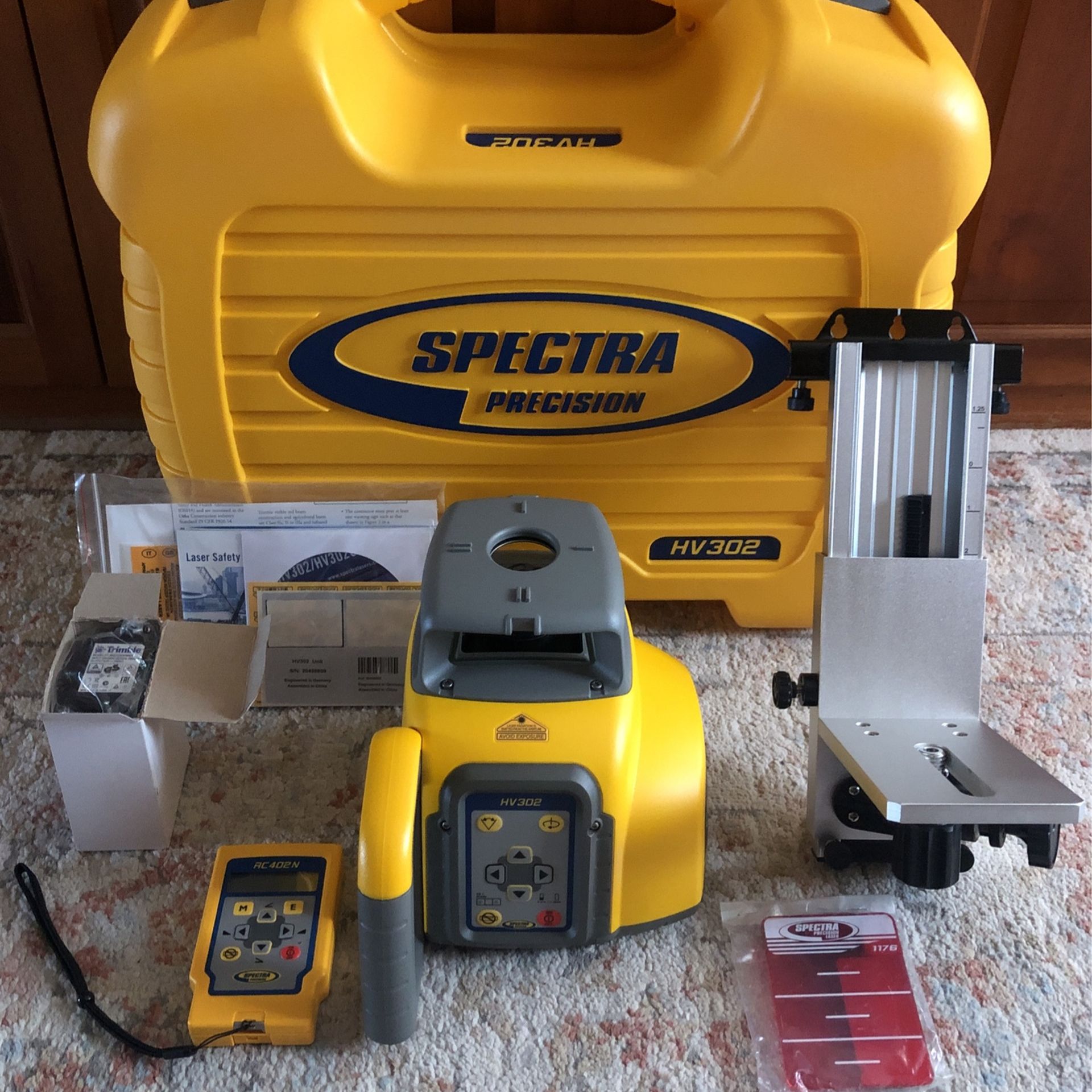 Spectra HV302 Rotary Laser Level , Interior, Exterior, (New Open Box)