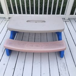 Little Tikes Picnic Table