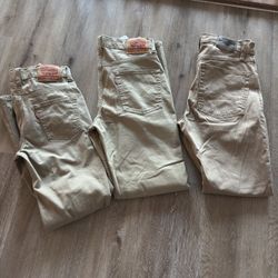 each 10$ levi’s and wrangler 