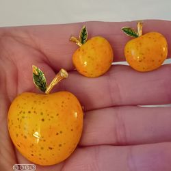 Vtg.Designer " Rene" Gold Tone Ceramic Apple Pin& Matching Earrings Set