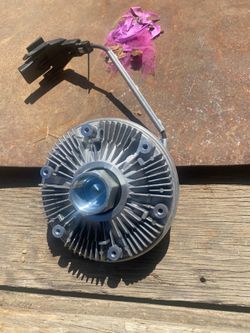 New clutch fan not sure what it goes to
