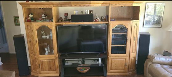 Home entertainment Center
