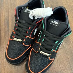 Nike SB Dunk Low Pro ‘Bronx Girls Skate’ — Size 13