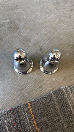 Toilet paper holder