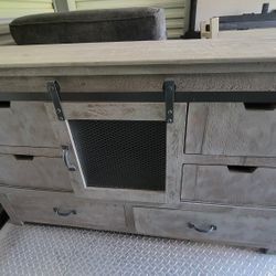 Rustic Dresser With Mirror