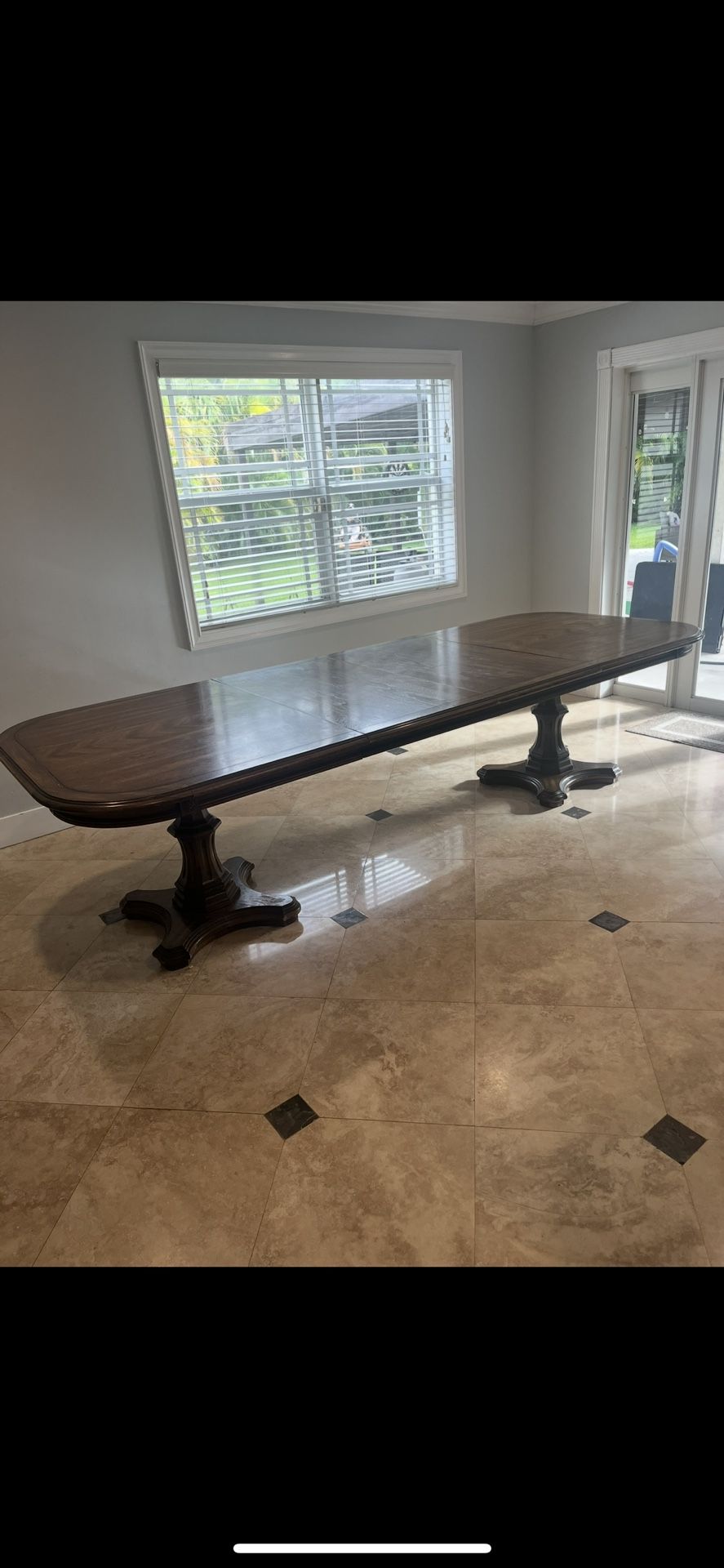 Large Classic Wooden Table 3 Leaves Included