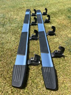 2025 Sierra 1500 OEM Side Steps