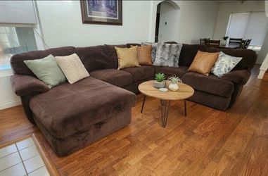 Large Ashley Furniture Sectional Sofa Like New!