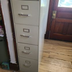 4 Metal filing cabinet