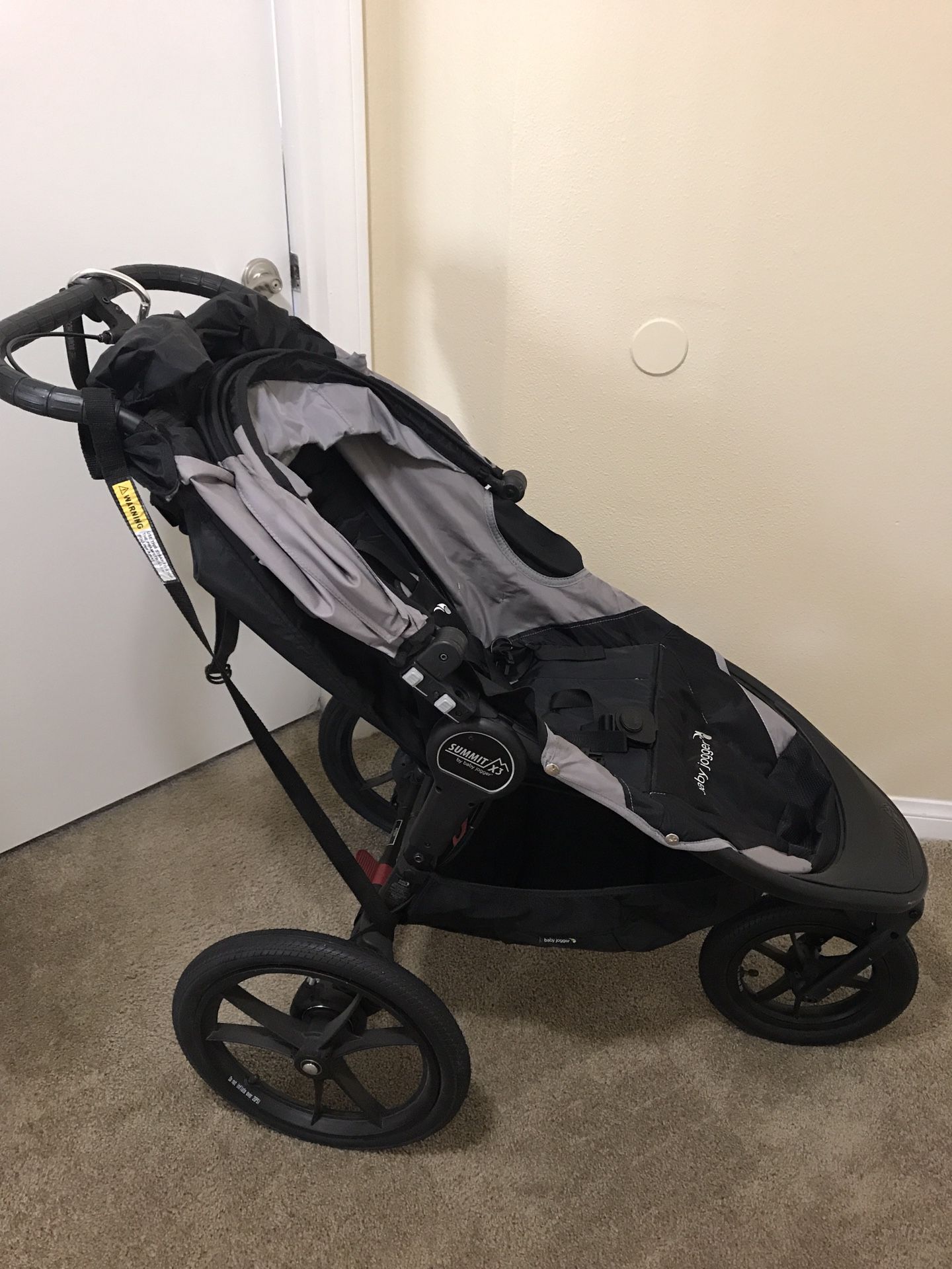 FREE Babyjogger Summit X3 stroller black and gray