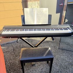 Yamaha Keyboard, Stand, Bench & Music 