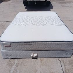 Queen Sealy Mattress And Box Spring