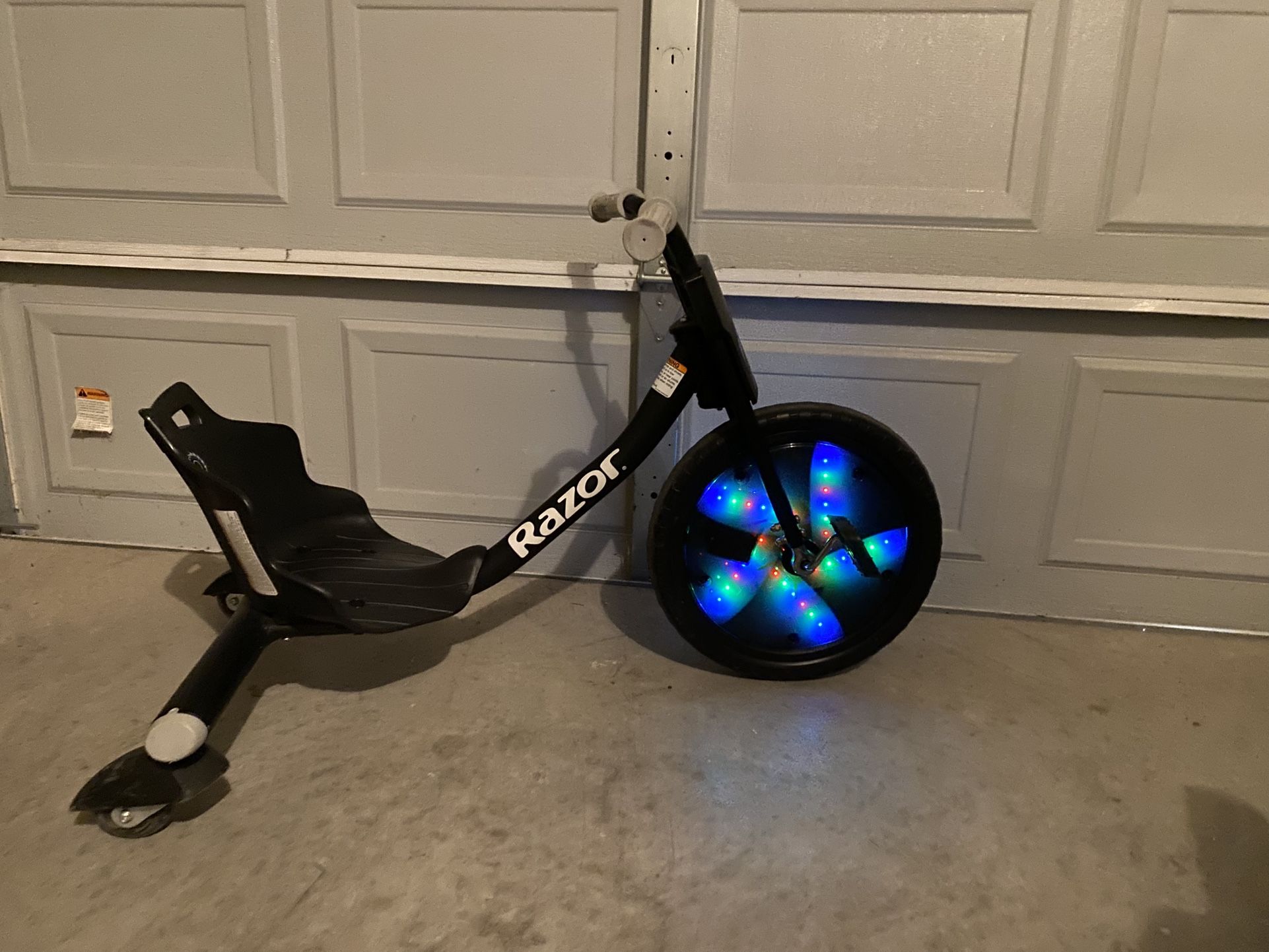 Razor LightShow  Drift Bike  16” Kids Steel Frame, 160 Lb Capacity