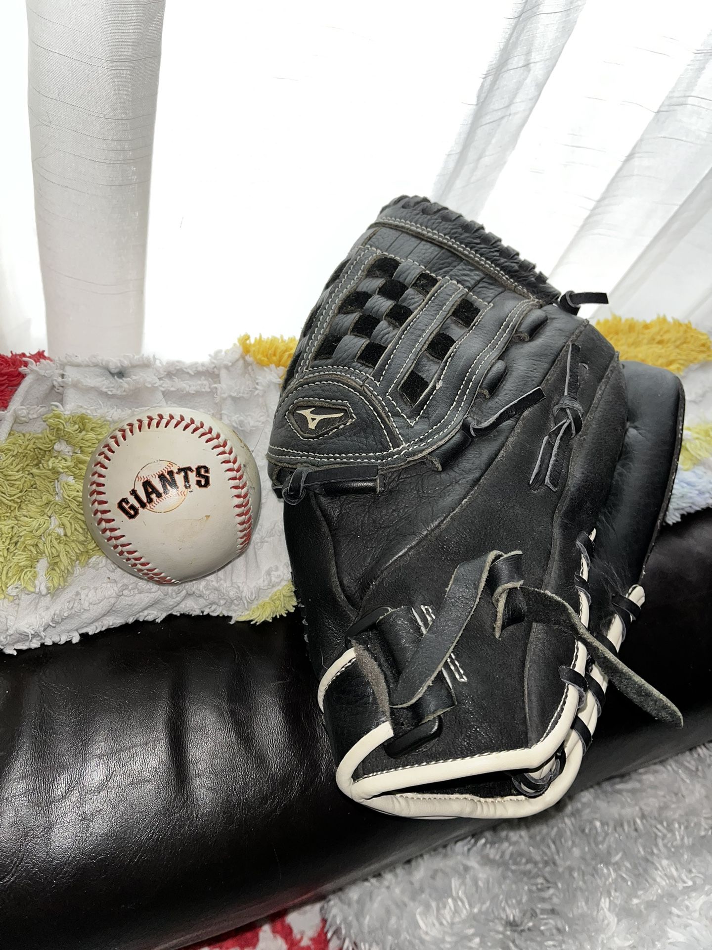 Baseball Mitt Youth Size