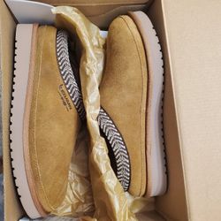Koolaburra by UGG  Women's Slipper