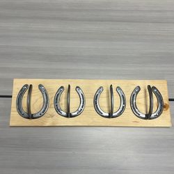 horse shoe hat/coat rack