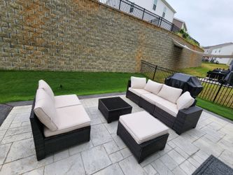Outdoor patio furniture set