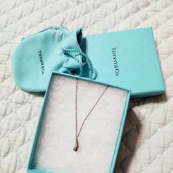 Tiffani's Tear drop Necklace Silver