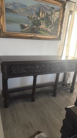 Elegant Dark Wood Console Table / Entryway Table