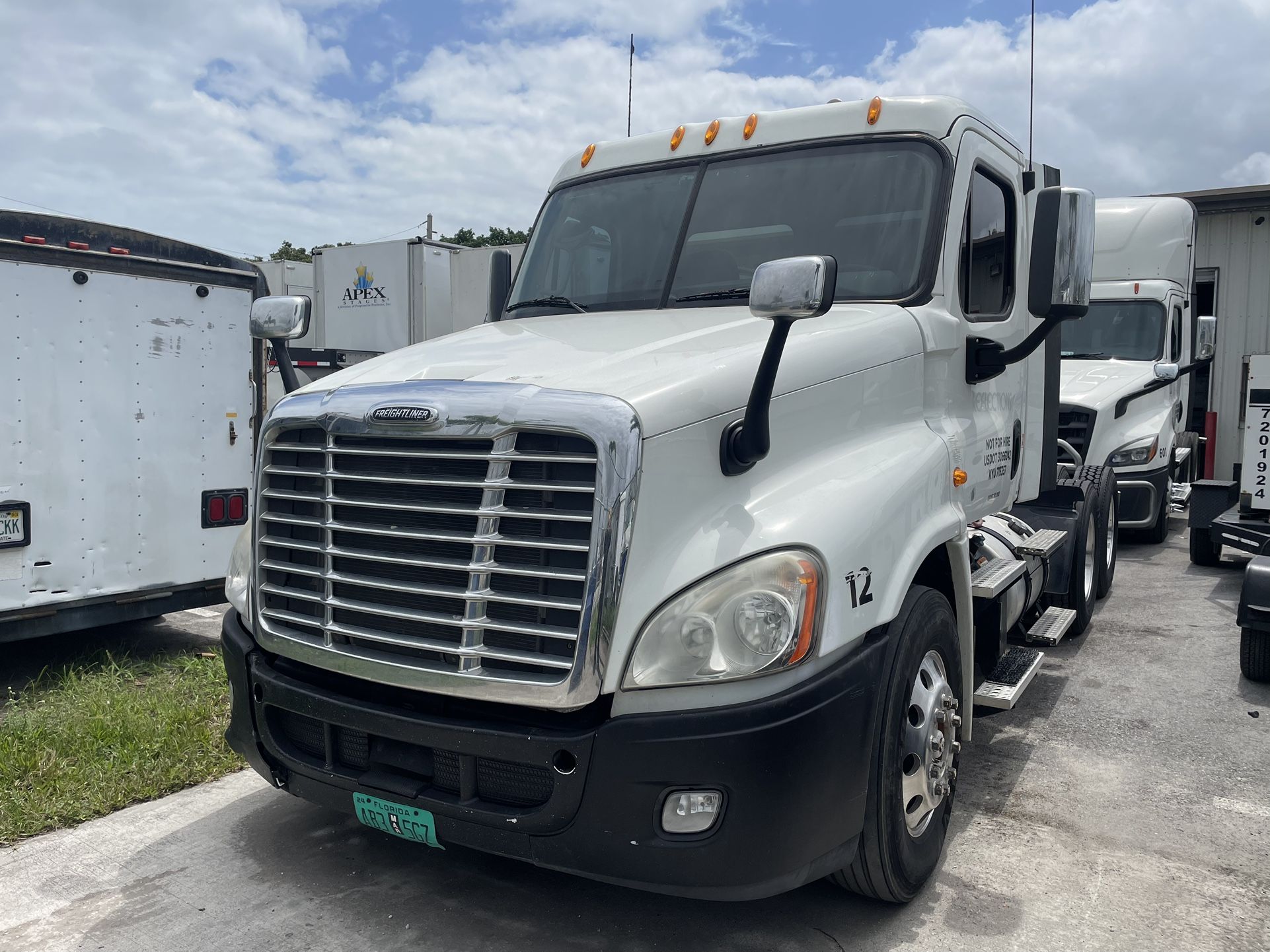 2014 Freightliner Day Cab