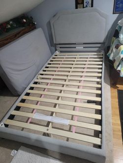 Twin size bed frame