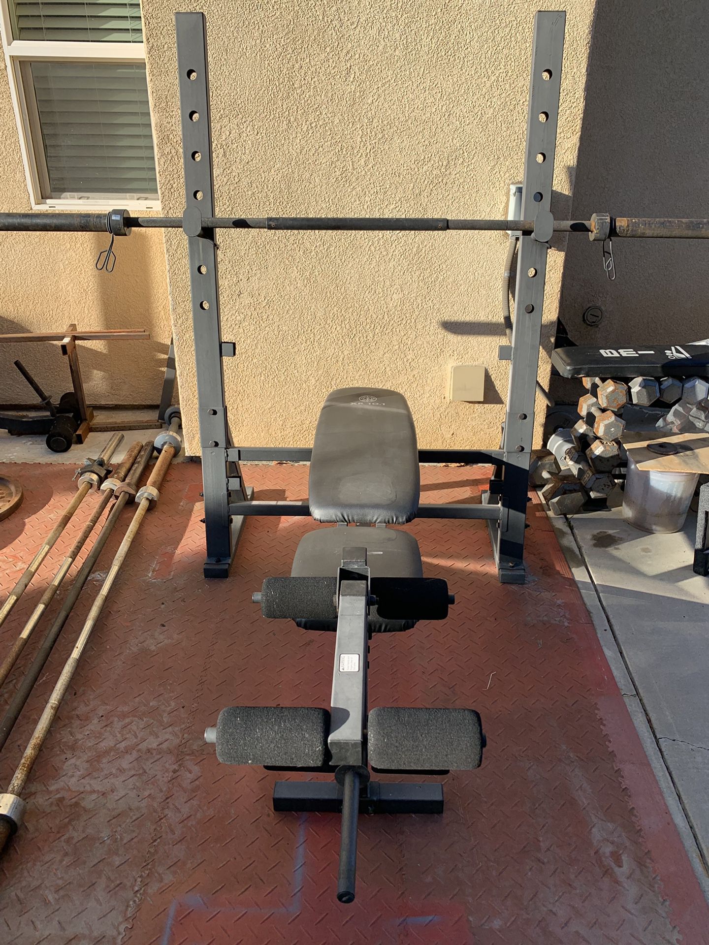 Bench set. Weights and bar