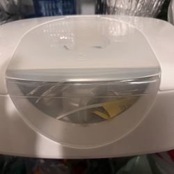 Munchkin wipe, warmer