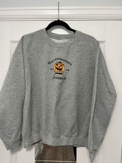 Disney Halloween town Vintage Sweater SZ L (UTC Area)