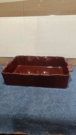 Red Ceramic Rectangular Baking Dish.