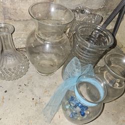 Freeee Vases Varying Sizes