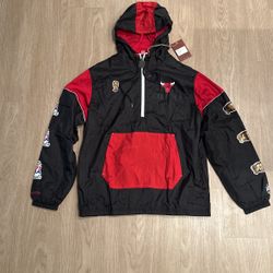 Size Large - Mitchell And Ness Vintage Retro NBA Basketball Chicago Bulls Jacket Sweater Nylon Windbreaker - Michael Jordan New Era Sports
