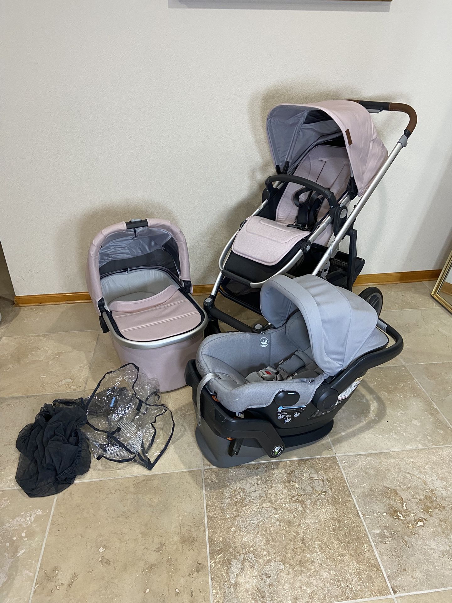 Uppababy Cruz V2 Stroller with Bassinet and Car Seat Pink