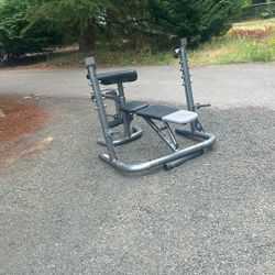 FREE Squat Rack And Bench Press