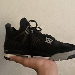 Jordan 4s