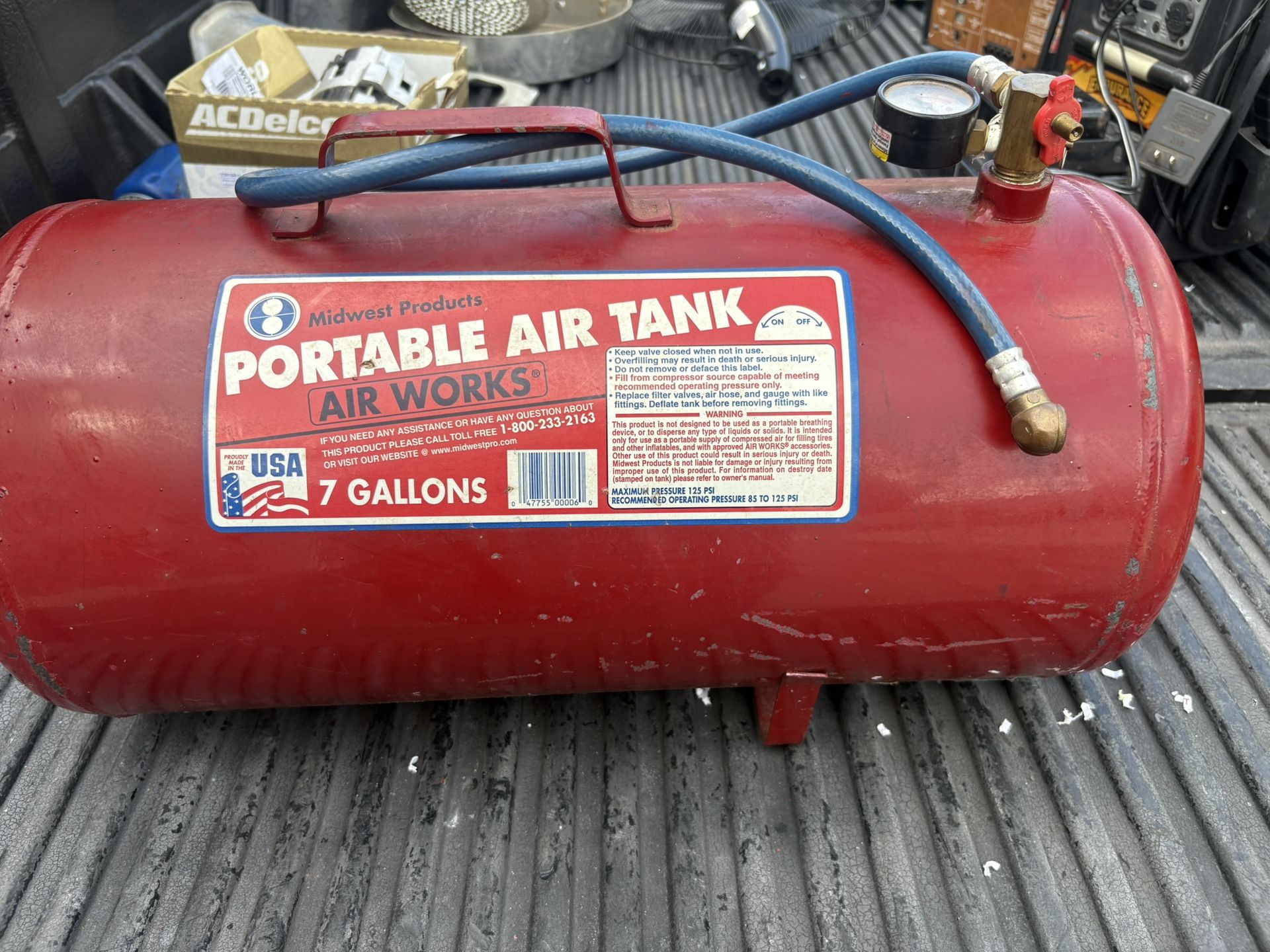 Midwest 7 Gallon Portable Air Tank W/ Hose