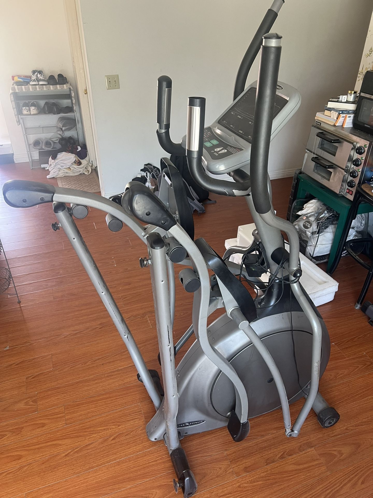 Elliptical (Vision Fitness)