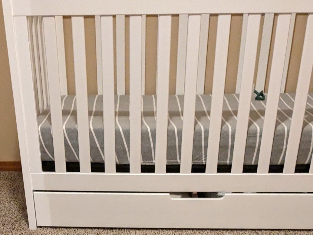 Babyletto Mercer 3-in-1 Convertible Crib | White