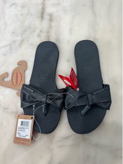 Women’s shoes size 7/8