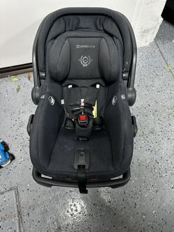Uppababy Mesa Car Seat And 2 Car Seat Bases