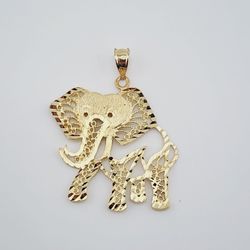 14k gold elephant pendant