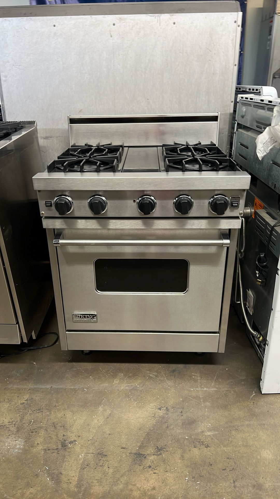 Viking 30”Wide Gas Range Stove In Stainless Steel