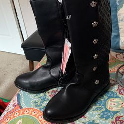 New Boots Size2