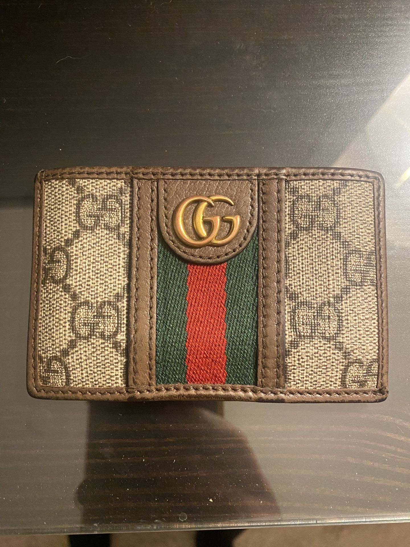 Mens Gucci Wallet Used But In Fair Condition