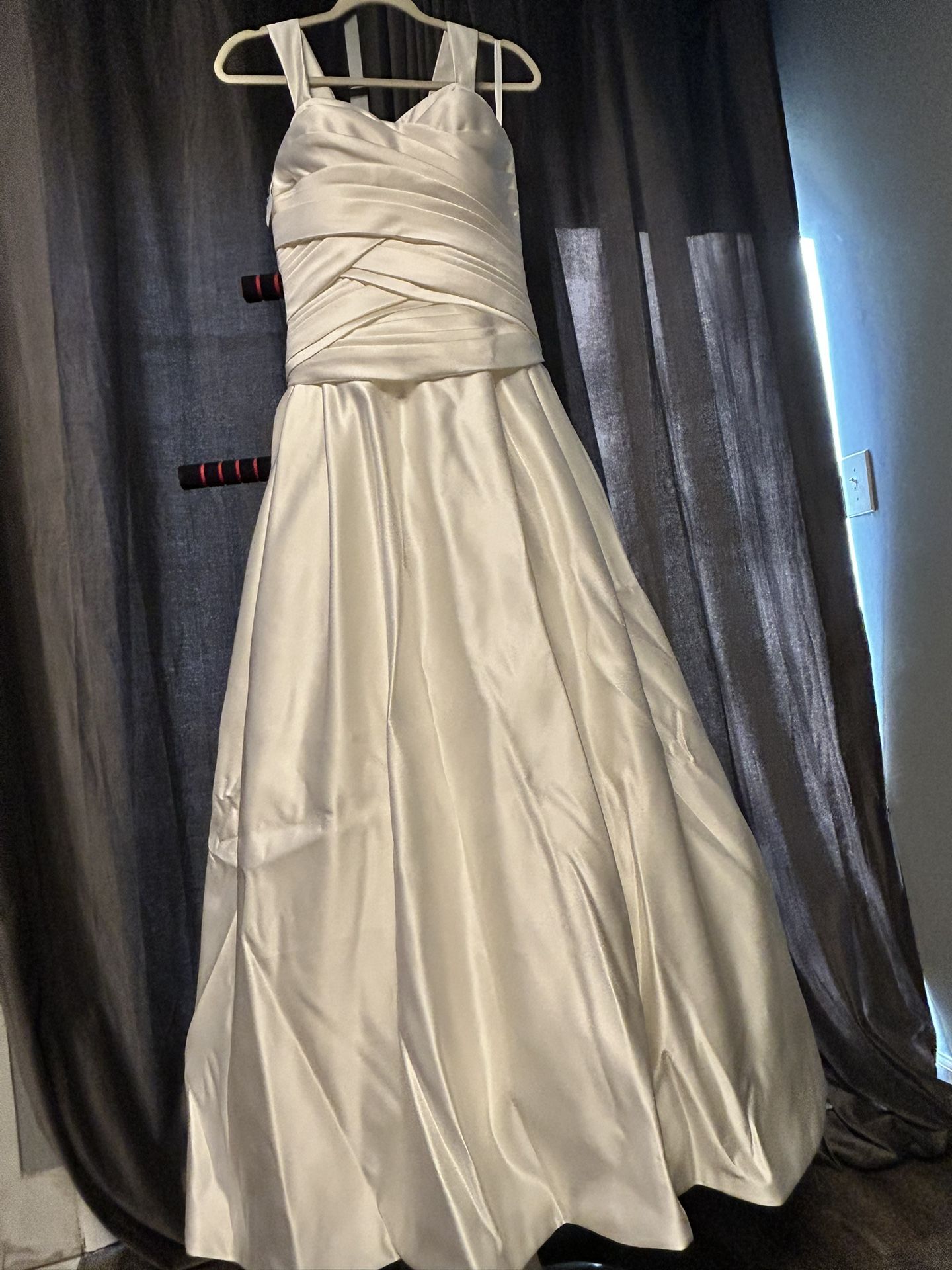 pink and red bridesmaid dresses Elegant Sleeveless V-Neck Pleated A-Line Floor-Length Bridesmaid Dress main image 1
