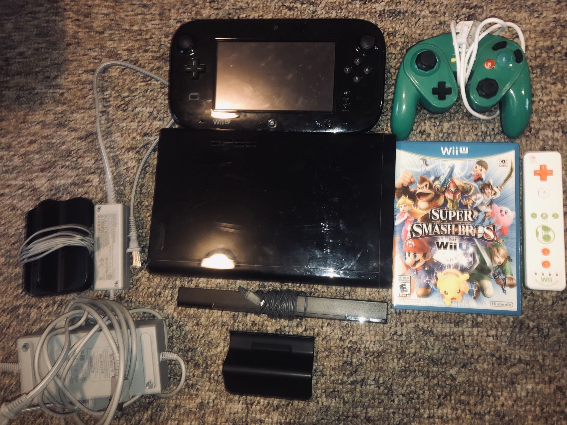 Nintendo Wii U - Super Smash Bros Bundle