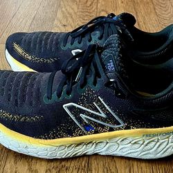 NEW BALANCE RUNNING SHOES